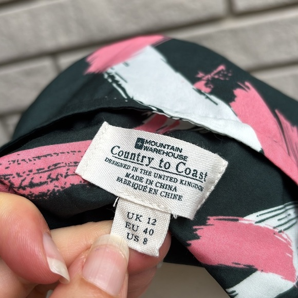 Mountain Warehouse Lightweight Green Pink and White Cap Sleeve Dress Sz 8 - Picture 10 of 10